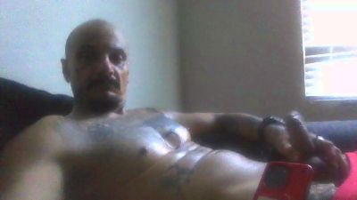 CuriousDD69 live cam on Cam4