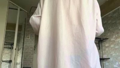 CurlyWinxy live cam on Cam4
