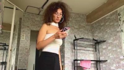 CurlyWinxy live cam on Cam4