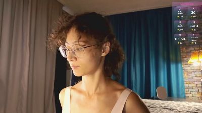 CurlyWinxy live cam on Cam4