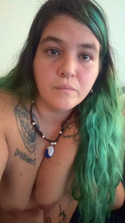 CurvyGoddess89 live cam on Cam4