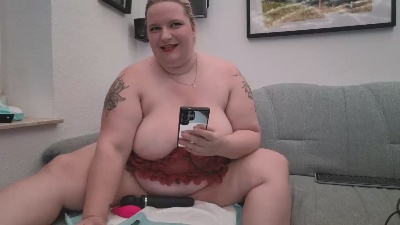 CurvyLucy live cam on Cam4