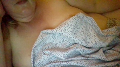 CurvyScarlettXX live cam on Cam4