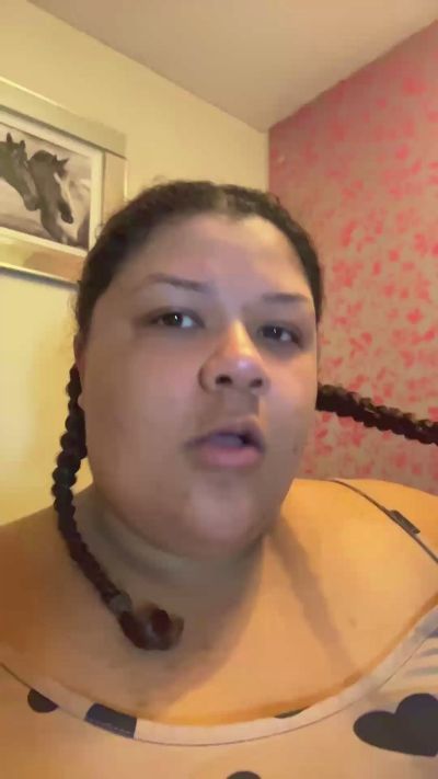 CurvySiennaxx live cam on Cam4