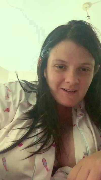 Curvyshyjade live cam on Cam4