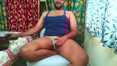 CuteGuyy live cam on Cam4