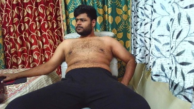 CuteGuyy live cam on Cam4
