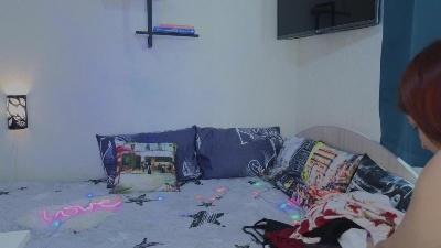 CuteRed__ live cam on Cam4
