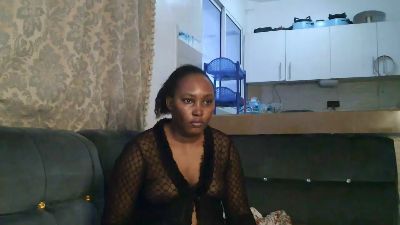 Cutemilah live cam on Cam4
