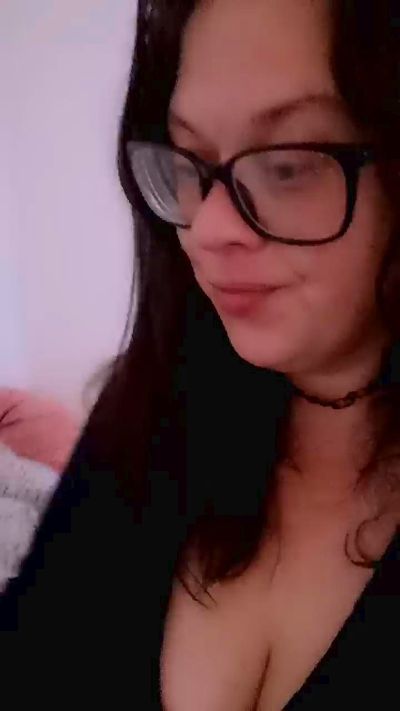 CutieBigBooty live cam on Cam4
