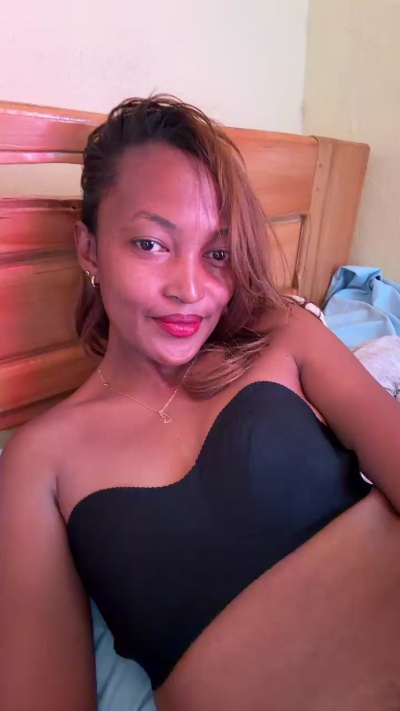 Cynthiase_1 live cam on Cam4