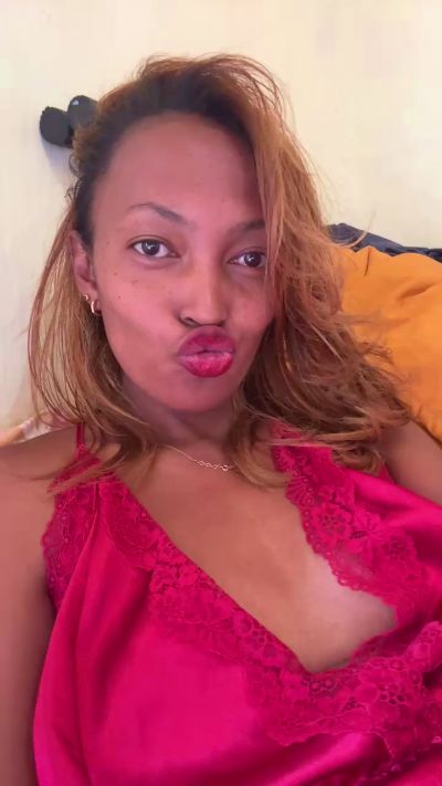 Cynthiase_1 live cam on Cam4