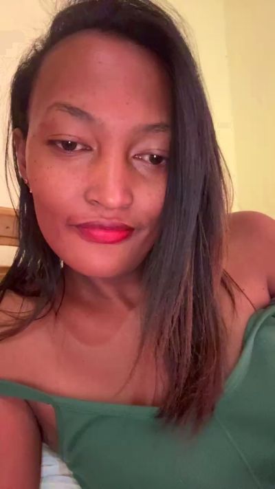 Cynthiase_1 live cam on Cam4