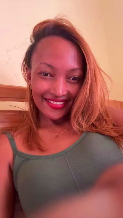 Cynthiase_1 live cam on Cam4