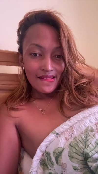 Cynthiase_1 live cam on Cam4
