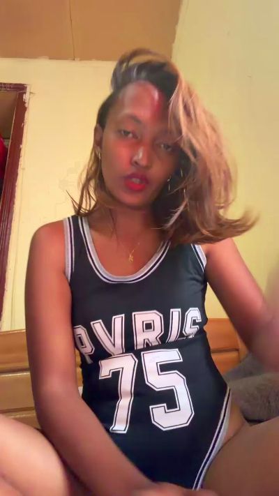 Cynthiase_1 live cam on Cam4
