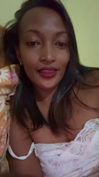 Cynthiase_1 live cam on Cam4