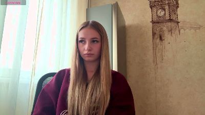 CyrstalMarian live cam on Cam4