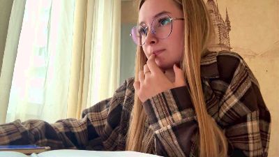 CyrstalMarian live cam on Cam4
