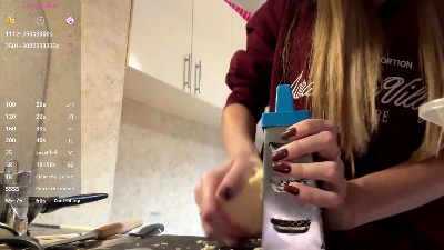CyrstalMarian live cam on Cam4
