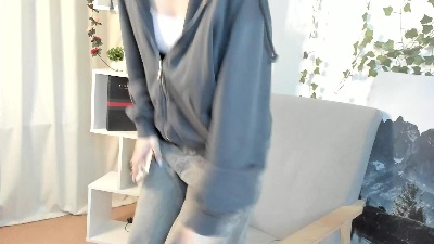 CyrstalNail live cam on Cam4