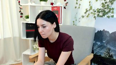 CyrstalNail live cam on Cam4