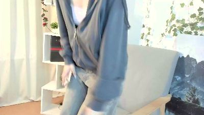 CyrstalNail live cam on Cam4