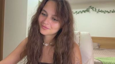 CyrstalShen live cam on Cam4