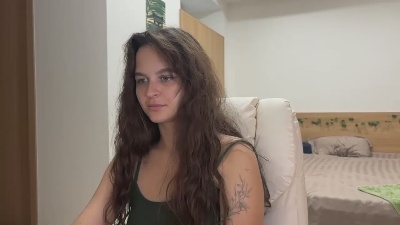 CyrstalShen live cam on Cam4