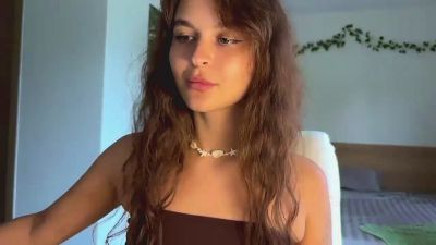 CyrstalShen live cam on Cam4