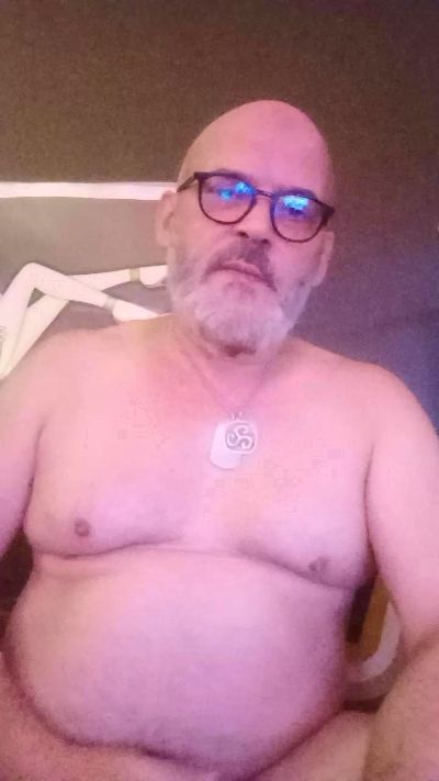 D4DLou1sX live cam on Cam4