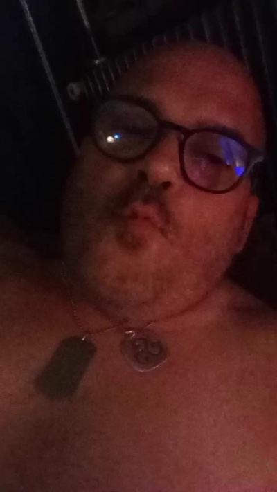 D4DLou1sX live cam on Cam4