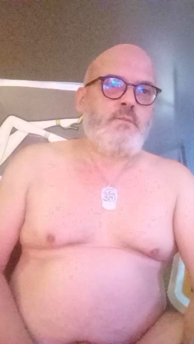 D4DLou1sX live cam on Cam4