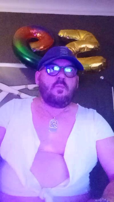 D4DLou1sX live cam on Cam4