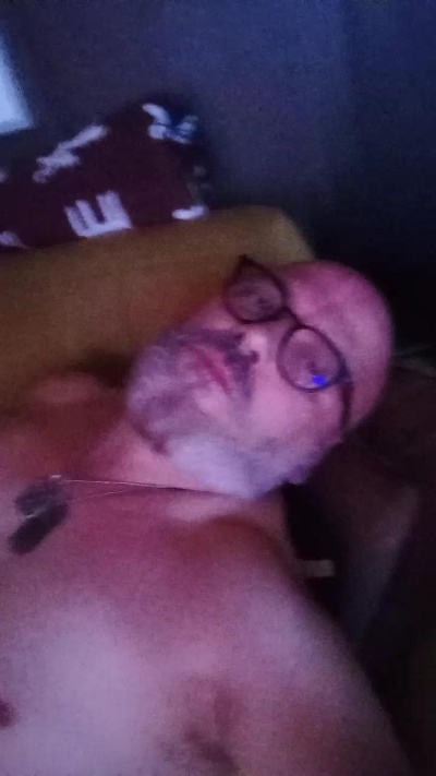 D4DLou1sX live cam on Cam4