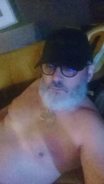 D4DLou1sX live cam on Cam4