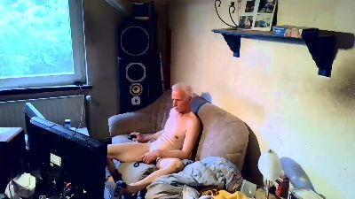 DAUERWICHSERX live cam on Cam4