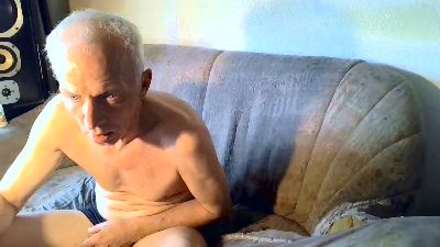 DAUERWICHSERX live cam on Cam4
