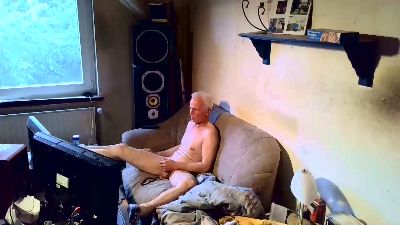 DAUERWICHSERX live cam on Cam4