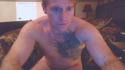 DILFiGuess1 Live Cam on Cam4