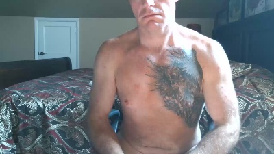 DILFiGuess1 live cam on Cam4