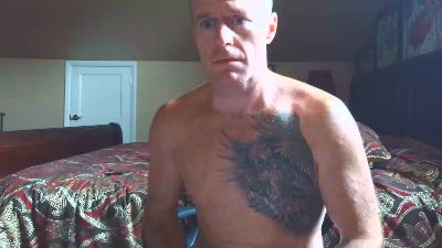 DILFiGuess1 live cam on Cam4