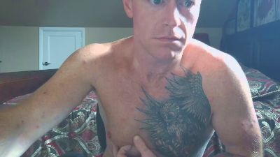 DILFiGuess1 live cam on Cam4