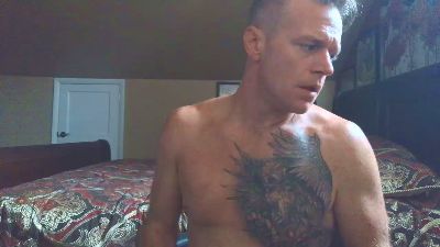 DILFiGuess1 live cam on Cam4