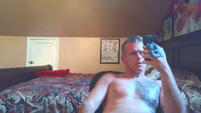 DILFiGuess1 live cam on Cam4