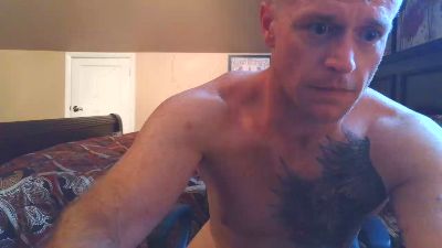 DILFiGuess1 live cam on Cam4