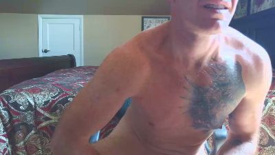 DILFiGuess1 live cam on Cam4