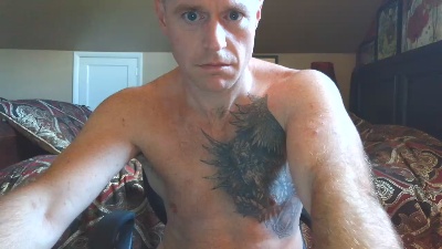 DILFiGuess1 live cam on Cam4