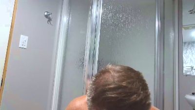 DILFiGuess1 live cam on Cam4