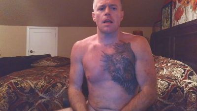 DILFiGuess1 live cam on Cam4